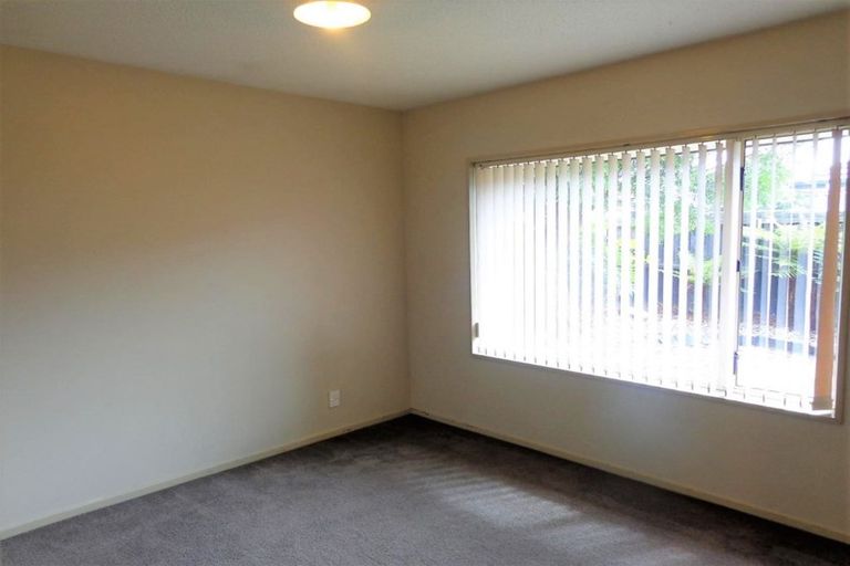 Photo of property in 2/52a Moreland Avenue, Papanui, Christchurch, 8053