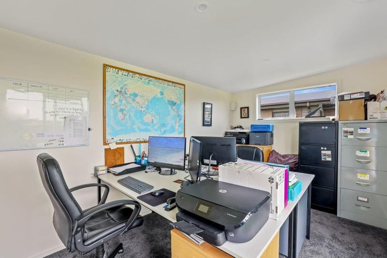 Photo of property in 56 Shadbolt Lane, Rolleston, 7614