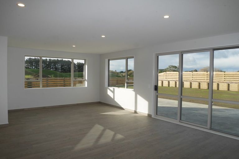 Photo of property in 36 Otaihanga Road, Otaihanga, Paraparaumu, 5036