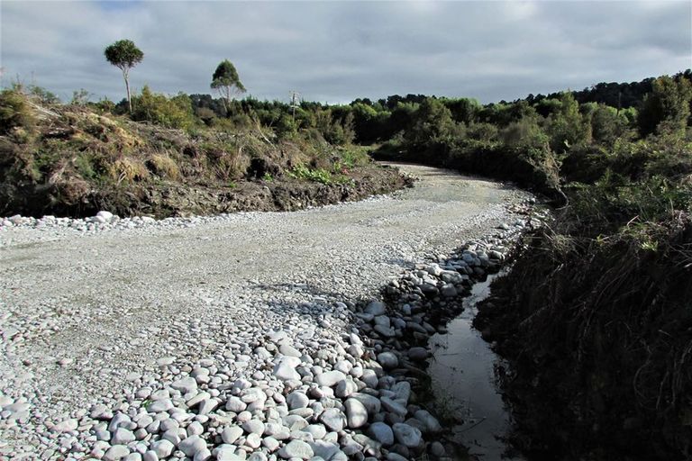 Photo of property in 240 Maori Creek Road, Marsden, Greymouth, 7872
