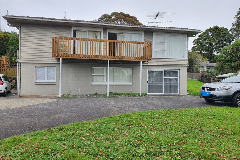 Photo of property in 9 Hatherlow Street, Glenfield, Auckland, 0629