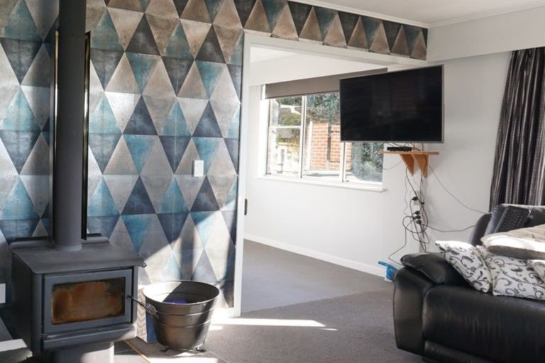 Photo of property in 24 Liverpool Street, Levin, 5510