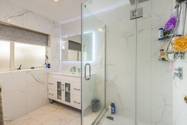 Photo of property in 25 Sheriff Place, Randwick Park, Auckland, 2105