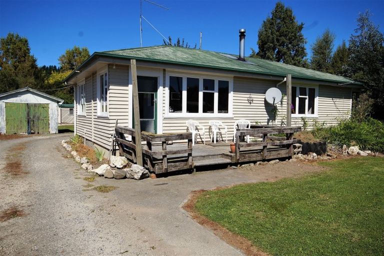 Photo of property in 6 Hawkswood Street, Waiau, 7332
