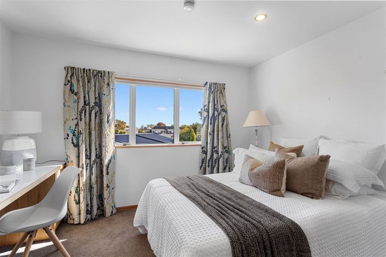 Photo of property in 87 Windermere Road, Papanui, Christchurch, 8053