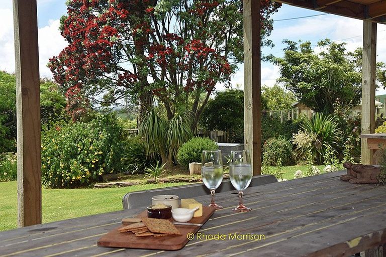 Photo of property in 52 Gallie Branch Road, Matakohe, 0594