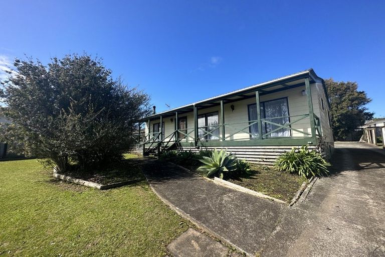 Photo of property in 8 Tyndrum Place, Highland Park, Auckland, 2010