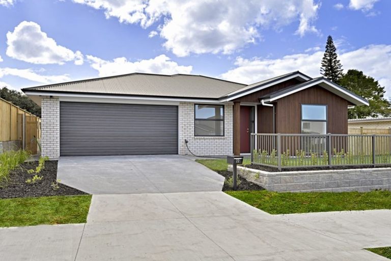 Photo of property in 22 Kukuwai Avenue, Red Beach, 0932