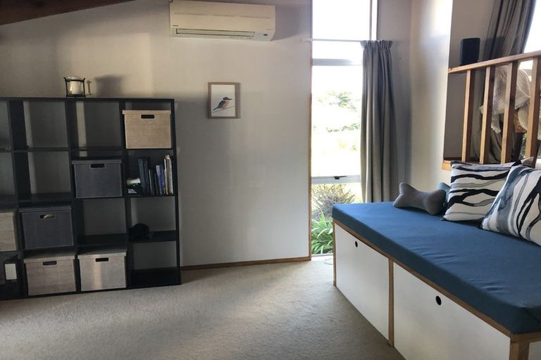 Photo of property in 27a Kenmure Avenue, Forrest Hill, Auckland, 0620