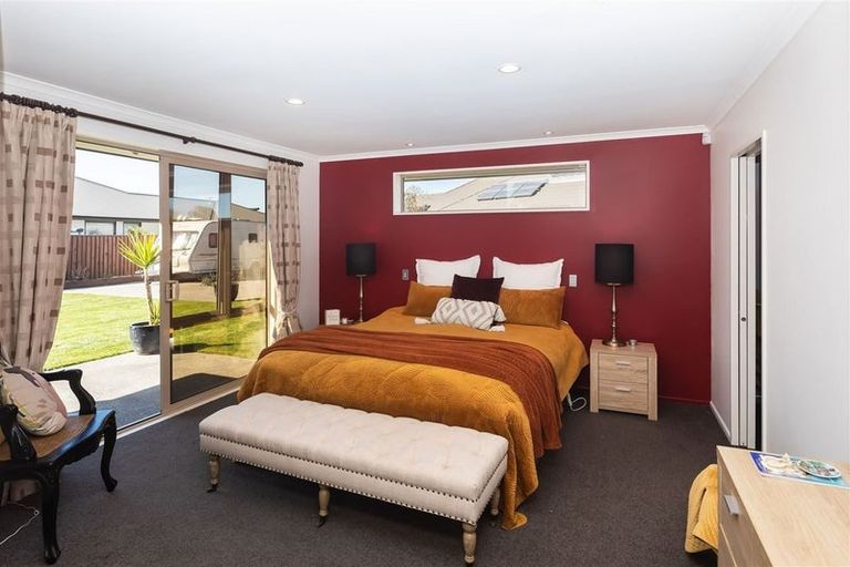 Photo of property in 16 Teagarden Close, Mairehau, Christchurch, 8052