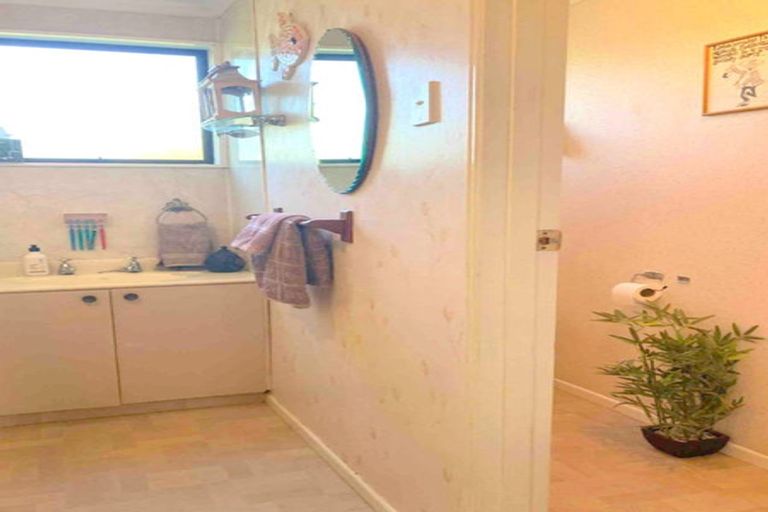 Photo of property in 13 Scotswood Street, Waikaia, 9778