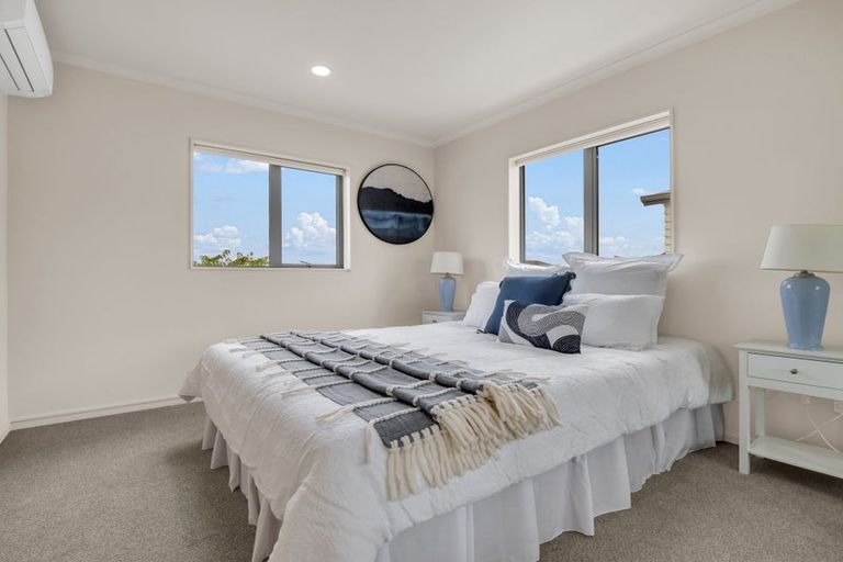 Photo of property in 10 Tribute Loop, Takanini, 2112