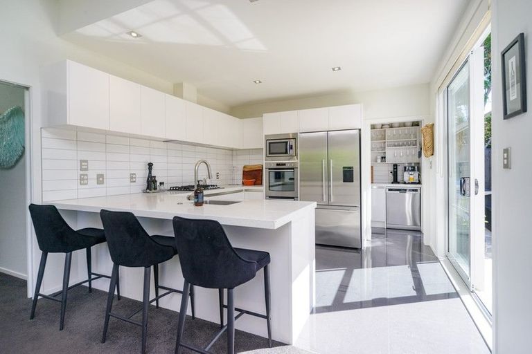 Photo of property in 16a Hardie Street, Hokowhitu, Palmerston North, 4410