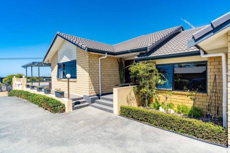 Photo of property in 28 Cheviot Street, Mangawhai Heads, Mangawhai, 0505