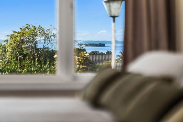 Photo of property in 1/53 Uxbridge Road, Mellons Bay, Auckland, 2014