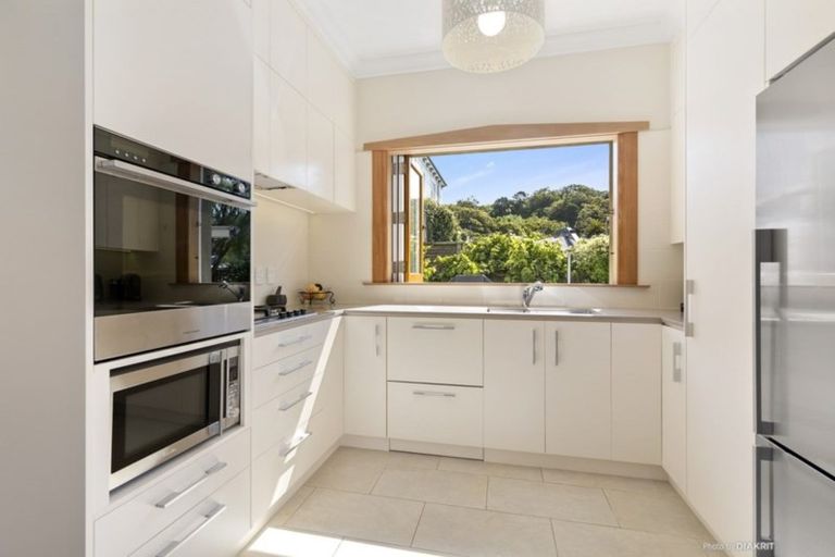 Photo of property in 14 Trevor Terrace, Newtown, Wellington, 6021