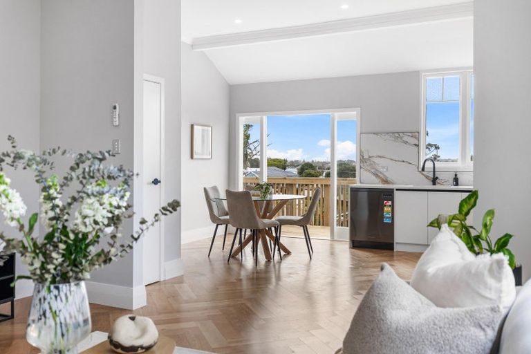 Photo of property in 94 Calliope Road, Stanley Point, Auckland, 0624