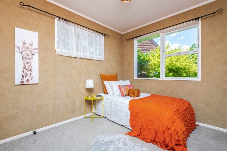 Photo of property in 29 Oakleigh Street, Maungaraki, Lower Hutt, 5010