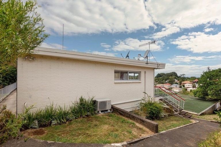 Photo of property in 8/23b Hillsborough Road, Hillsborough, Auckland, 1042