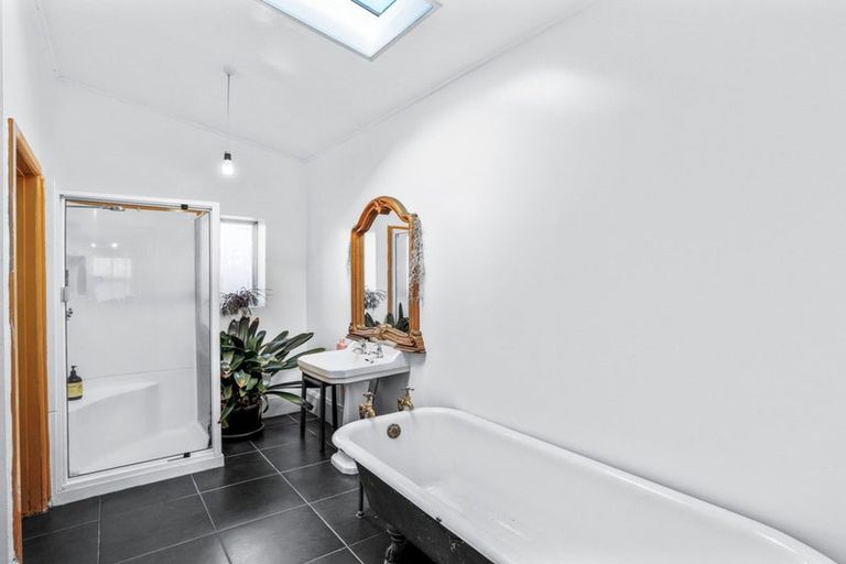 Photo of property in 66 Laurence Street, Waltham, Christchurch, 8011