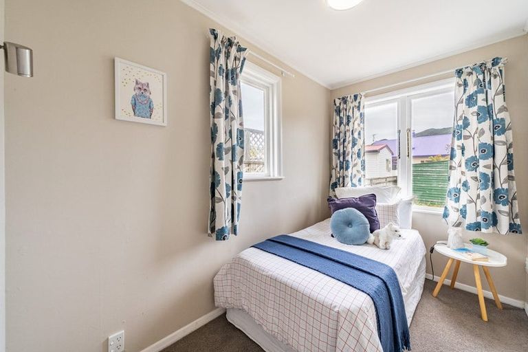 Photo of property in 7 Marshall Street, Karori, Wellington, 6012