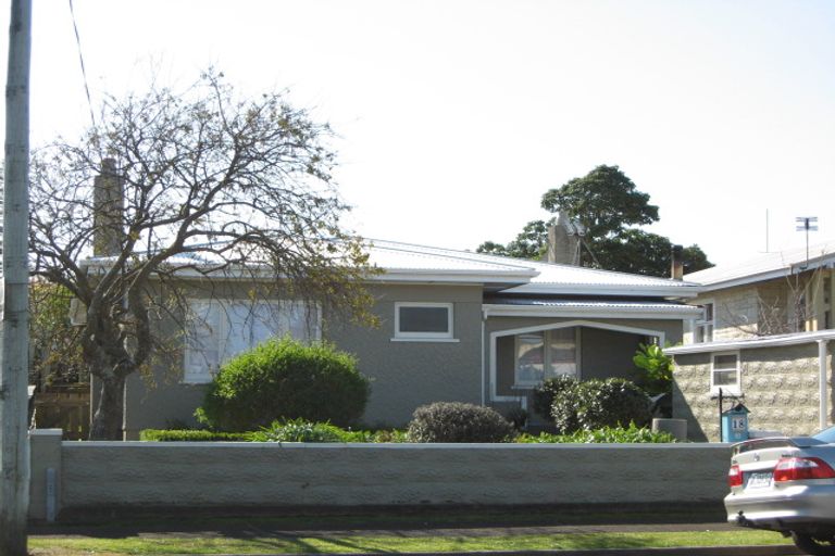 Photo of property in 18 Massey Street, Westown, New Plymouth, 4310
