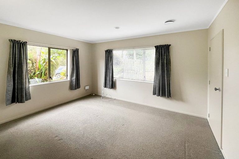 Photo of property in 10 Hau Whiti Place, Kimbolton, 4774