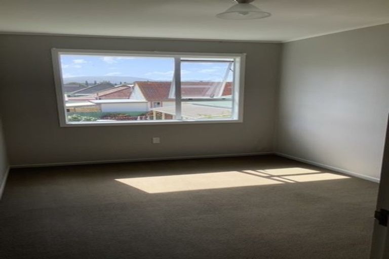 Photo of property in 1/10 Trevethick Grove, Woburn, Lower Hutt, 5010