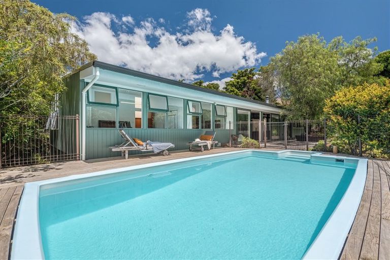 Photo of property in 230 Onewa Road, Birkenhead, Auckland, 0626