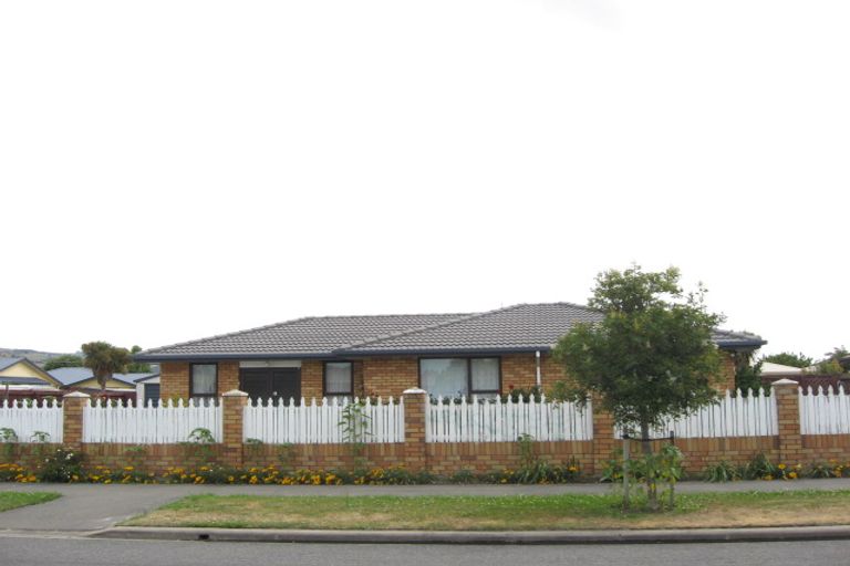 Photo of property in 6 Thistledown Place, Woolston, Christchurch, 8062