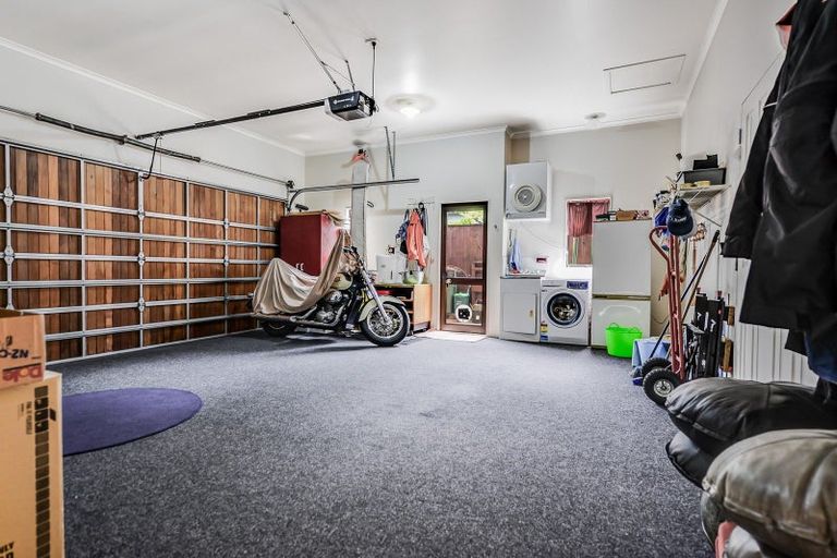 Photo of property in 13 Cranbrook Place, Rototuna North, Hamilton, 3210