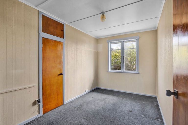 Photo of property in 10 Iredale Road, Hawera, 4610