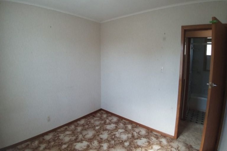 Photo of property in 4 Eddowes Street, Manurewa, Auckland, 2102