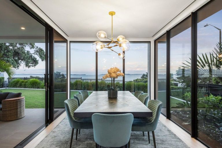 Photo of property in 90 Marine Parade, Mellons Bay, Auckland, 2014