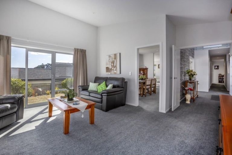 Photo of property in 17 John Burke Drive, Aotea, Porirua, 5024