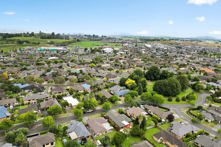 Photo of property in 20 Farringdon Avenue, Rototuna North, Hamilton, 3210