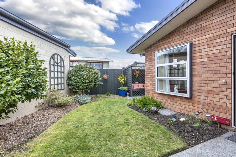 Photo of property in 24/56 Gladson Avenue, Sockburn, Christchurch, 8042