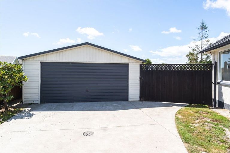 Photo of property in 24 Ealing Street, Redwood, Christchurch, 8051