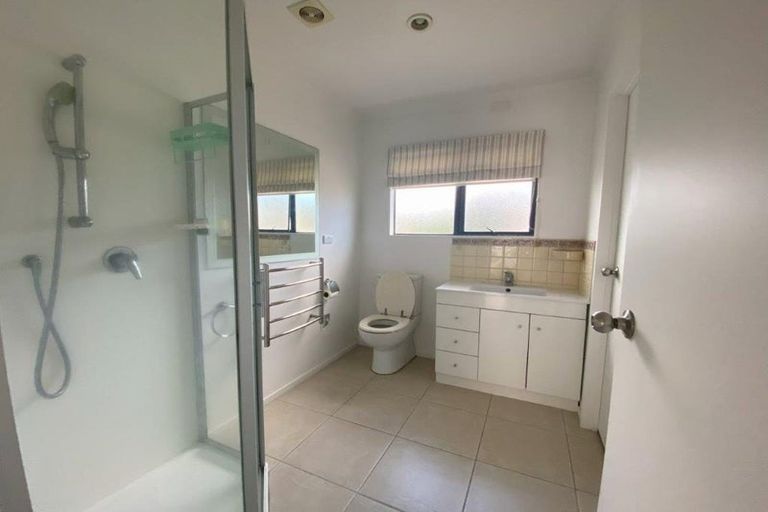 Photo of property in 2/90 Nile Road, Milford, Auckland, 0620