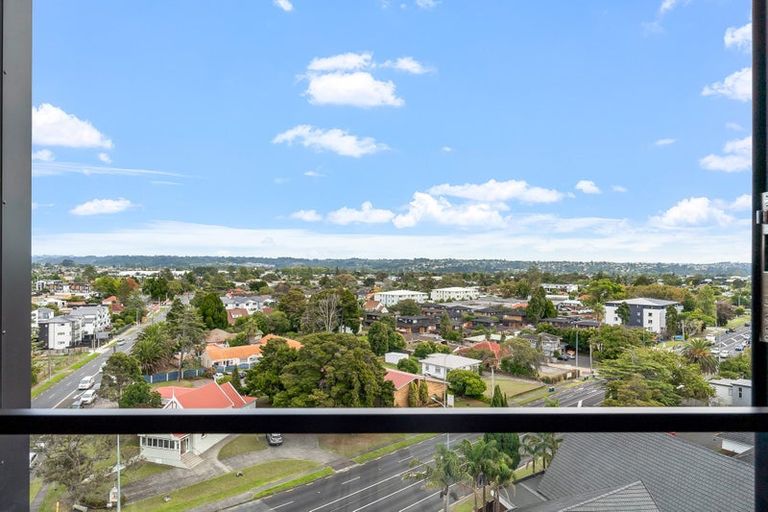 Photo of property in 906/1 Buscomb Avenue, Henderson, Auckland, 0610
