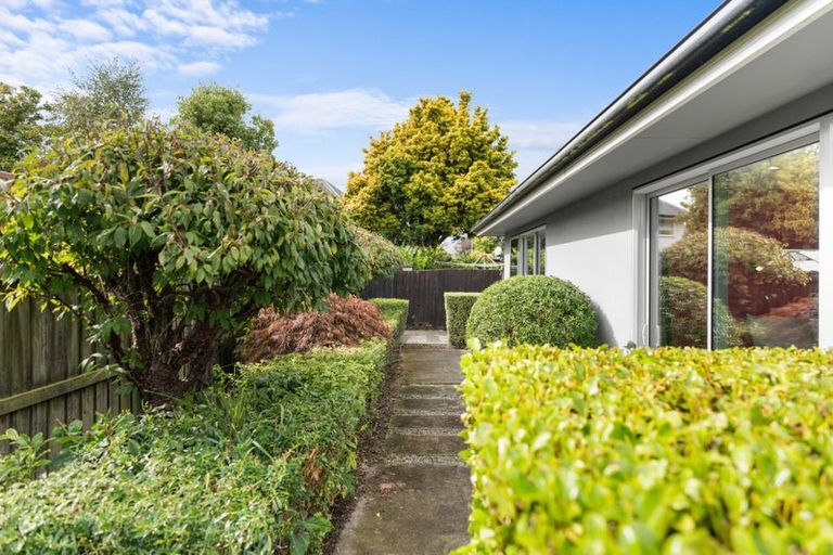 Photo of property in 2 Kinrara Place, Halswell, Christchurch, 8025