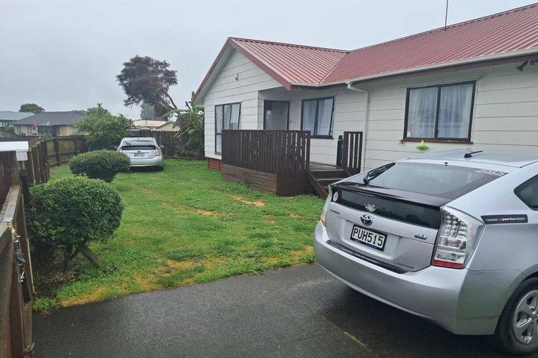 Photo of property in 1/5 Volta Place, Clendon Park, Auckland, 2103