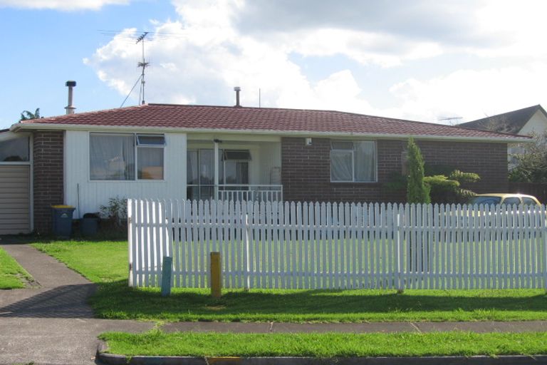 Photo of property in 8 Raupapa Street, Northcote, Auckland, 0627