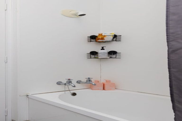 Photo of property in 179 Hakanoa Street, Huntly, 3700