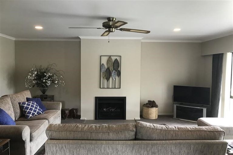 Photo of property in 80 Oira Road, Karaka, Drury, 2578