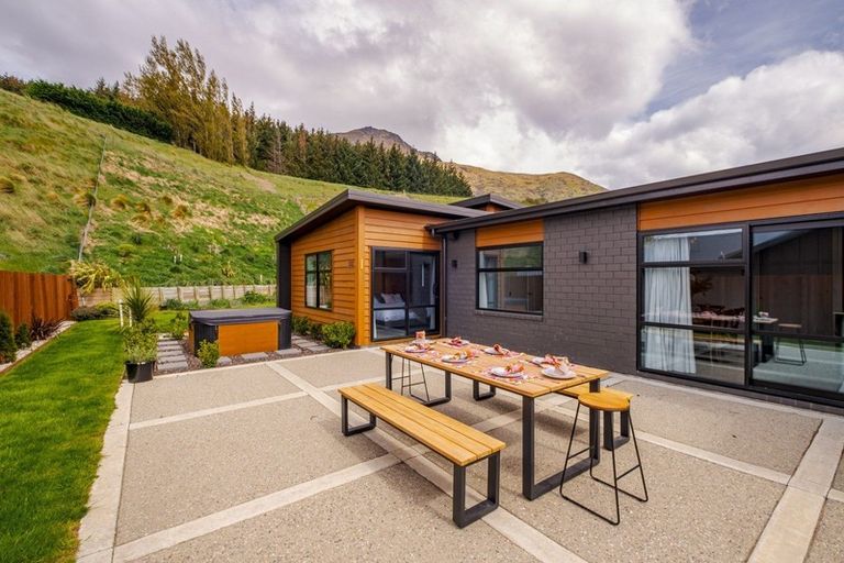 Photo of property in 38 Risinghurst Terrace, Lower Shotover, Queenstown, 9304