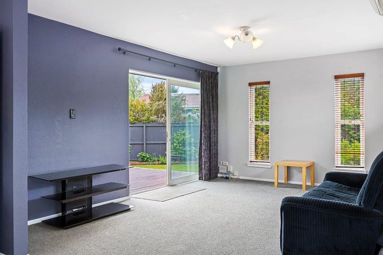 Photo of property in 8 Lomond Place, Woolston, Christchurch, 8062
