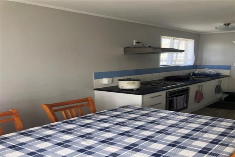 Photo of property in 2/86 Palmers Road, Clendon Park, Auckland, 2103