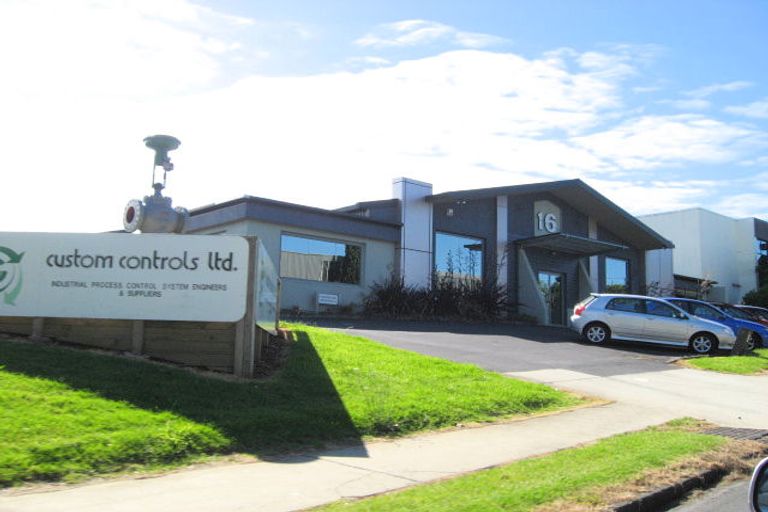 Photo of property in 51 Kiwi Esplanade, Mangere Bridge, Auckland, 2022