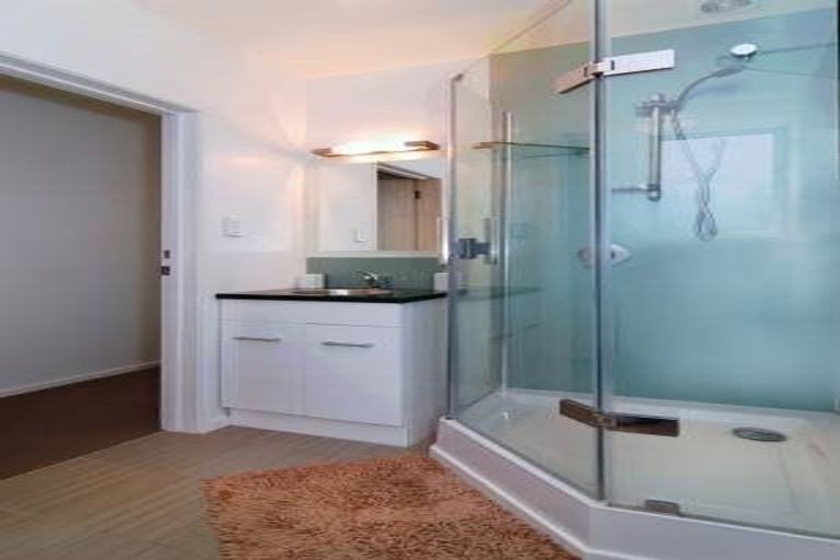 Photo of property in 1/27 Brockworth Place, Riccarton, Christchurch, 8011